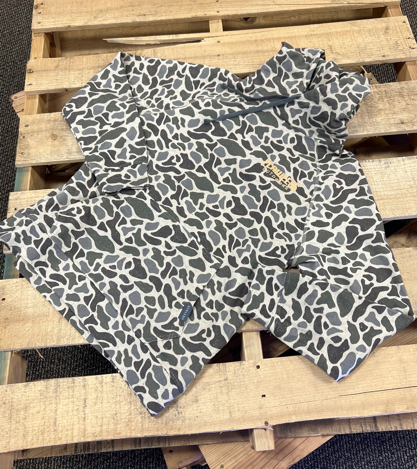 Flawless Outdoors x Burlebo Fleece Pullover