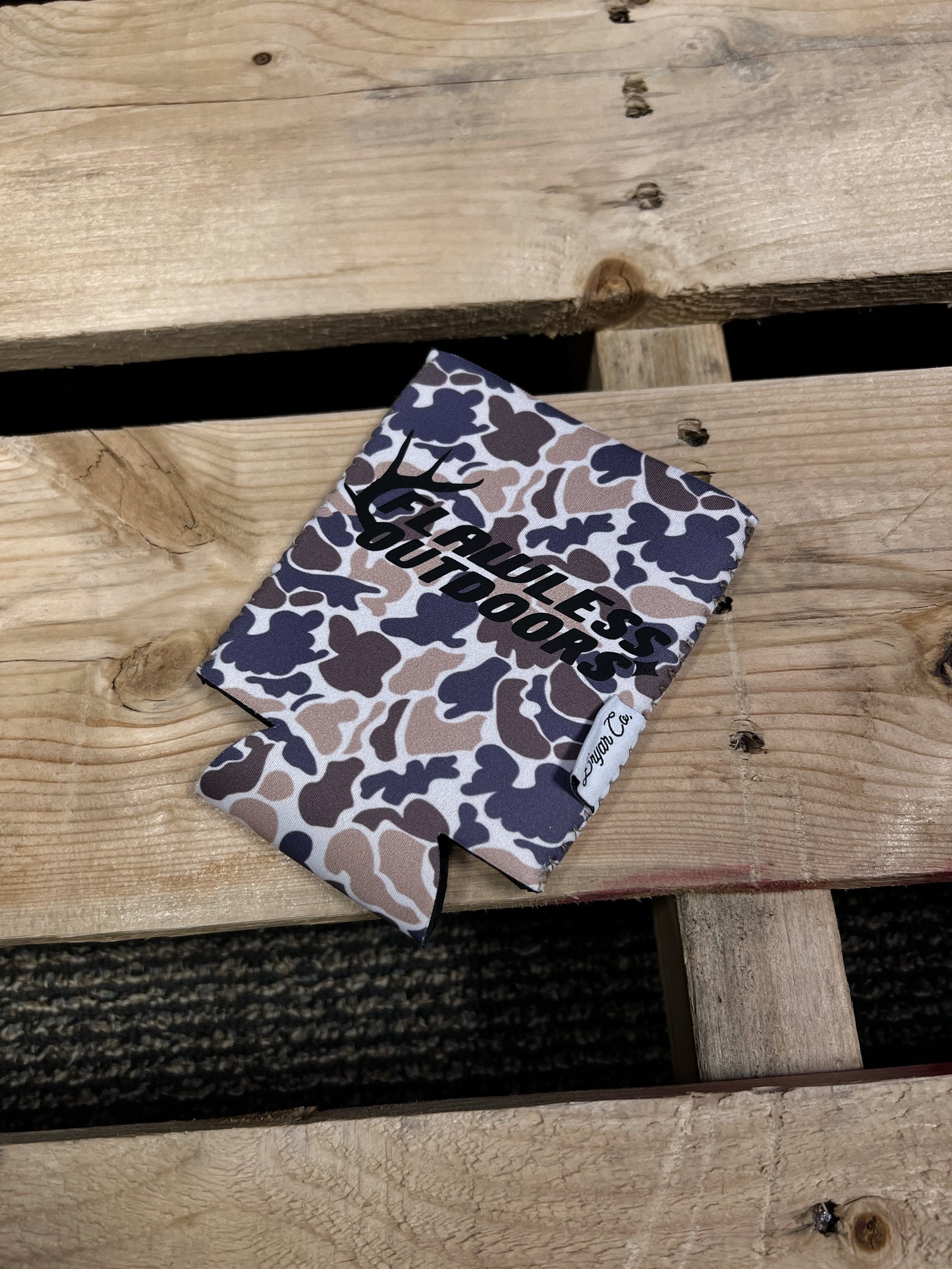 Flawless Outdoors / Bryar Koozie