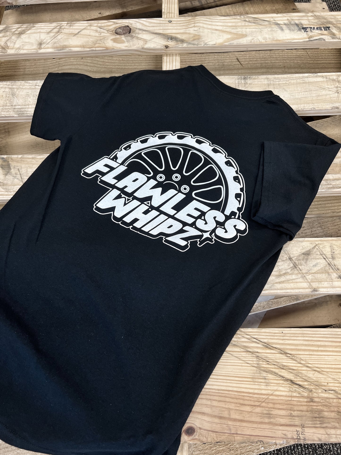 Wheel Logo T