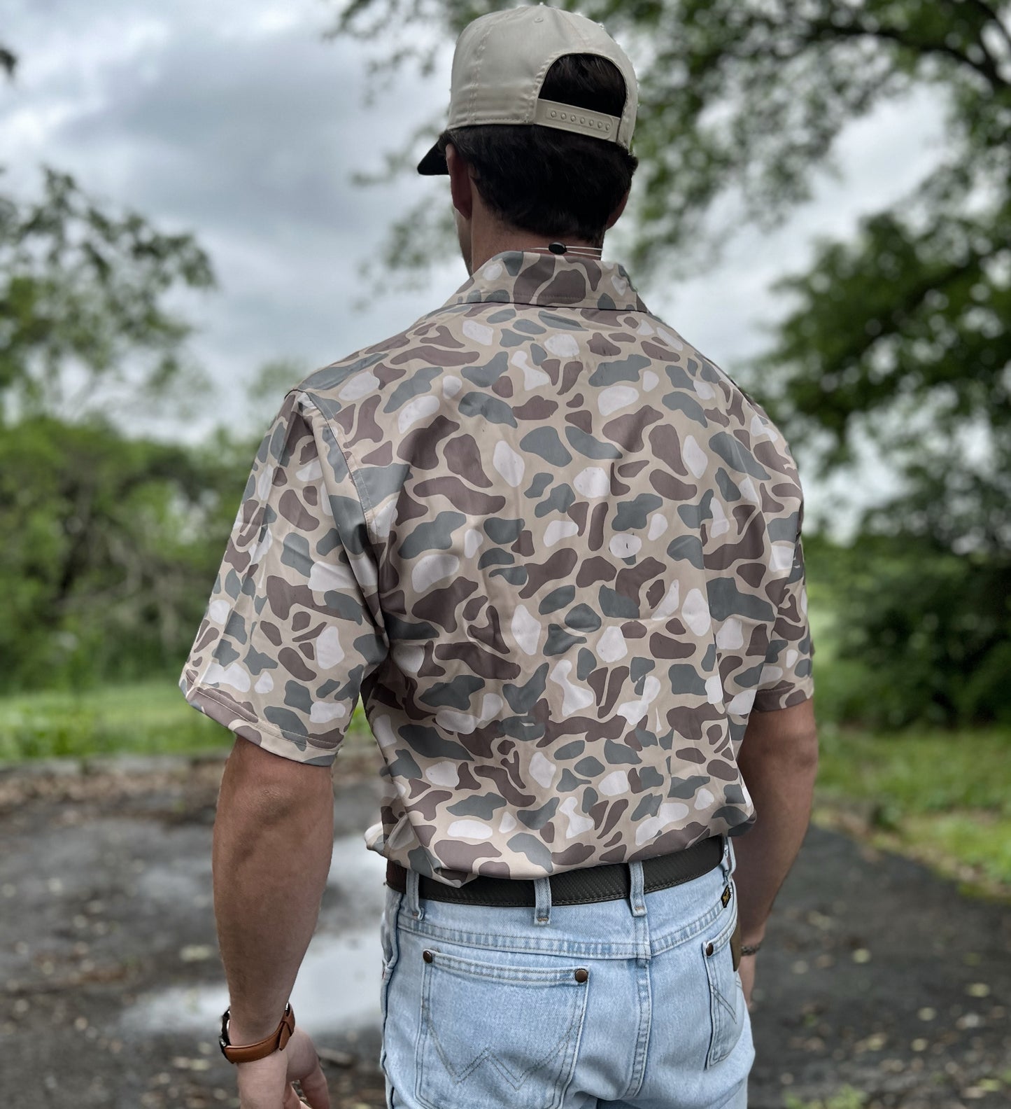 Full Button Collared Shirt (Outdoors)