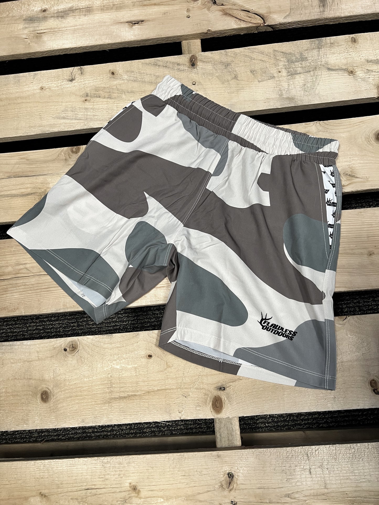 Jumbo Duck Camo Shorts
